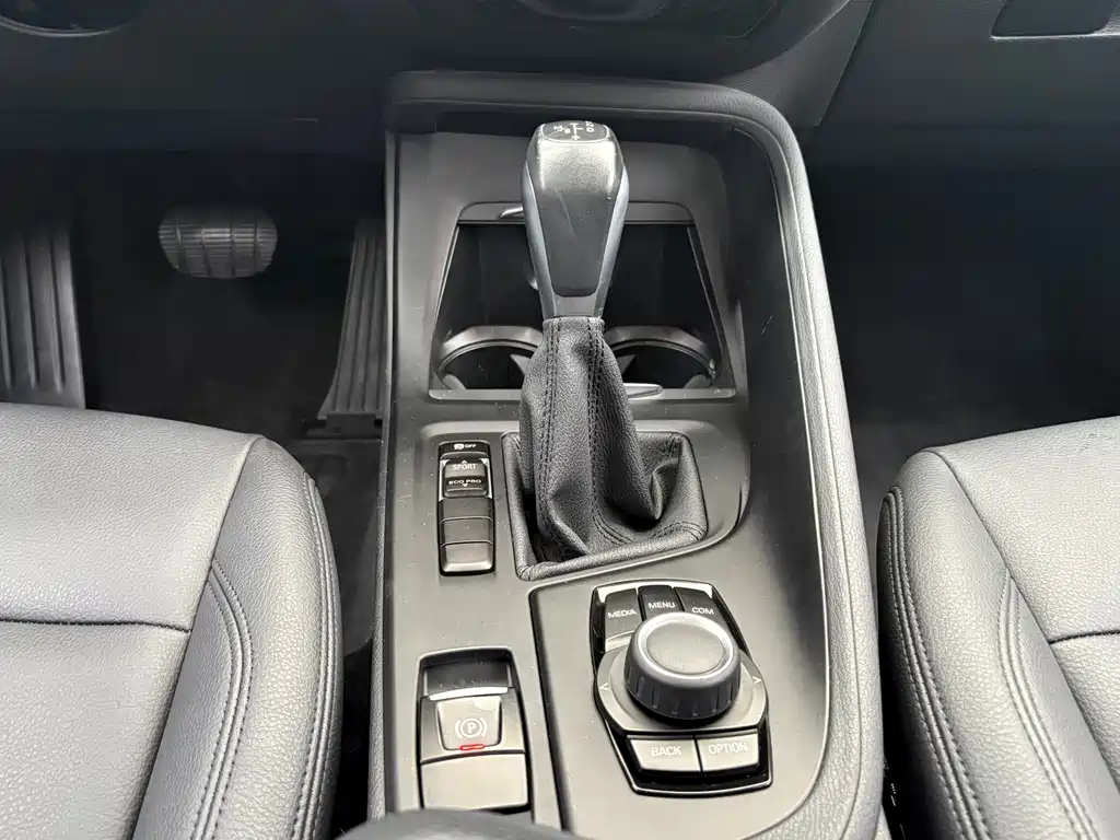 BMW X1 2019 — фото 17