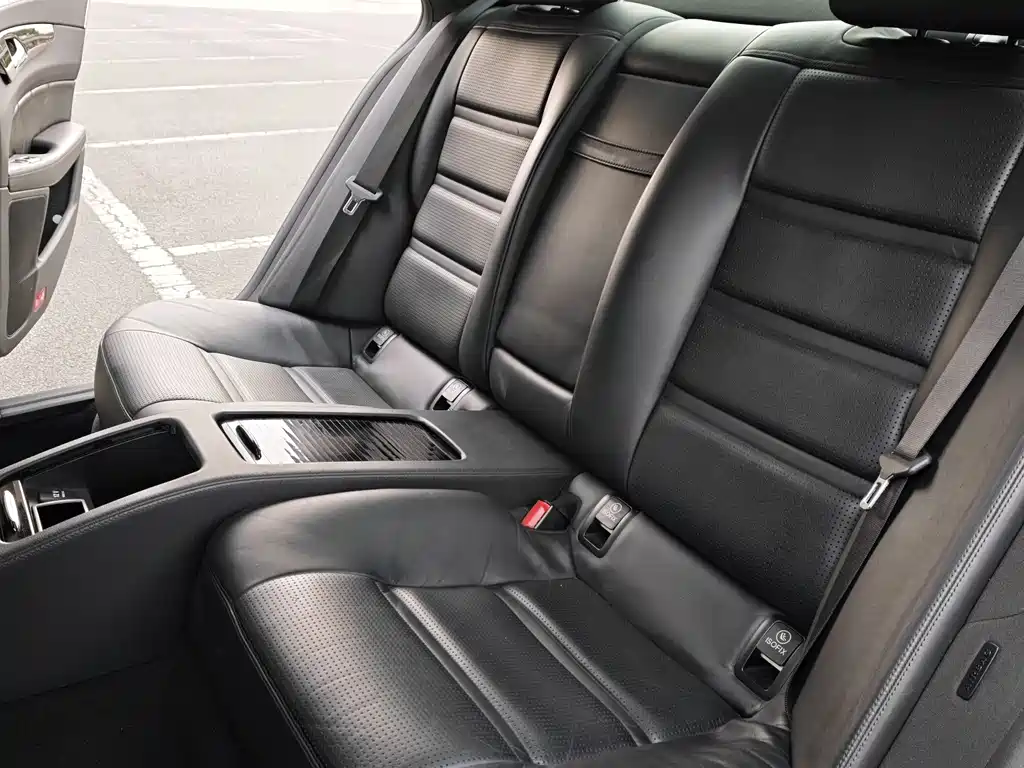 Mercedes-Benz CLS AMG 2013 — фото 11