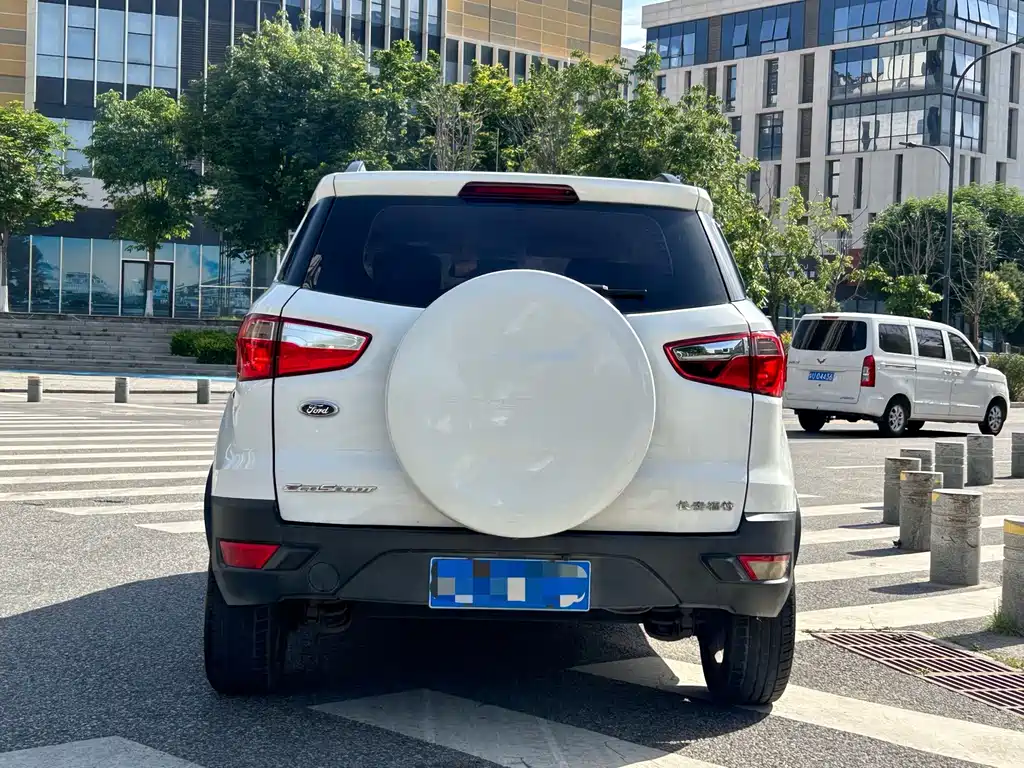 Ford EcoSport 2016 — фото 8
