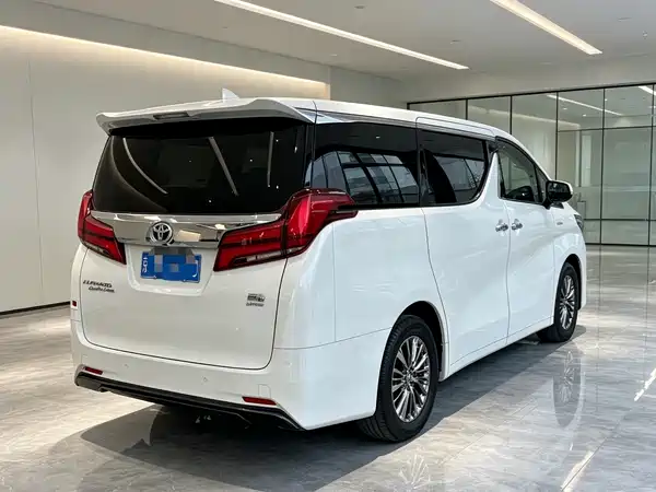 Toyota Alphard 2020