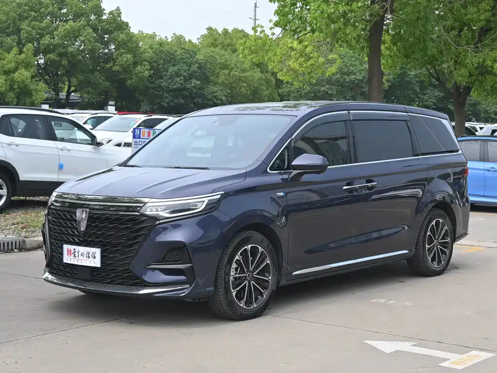 Roewe iMAX8 2022