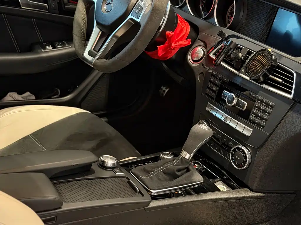 Mercedes-Benz C-Class AMG 2015 — фото 12