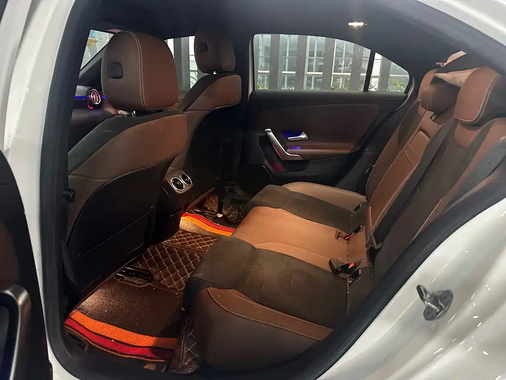 Mercedes-Benz A-Class 2020 — фото 10