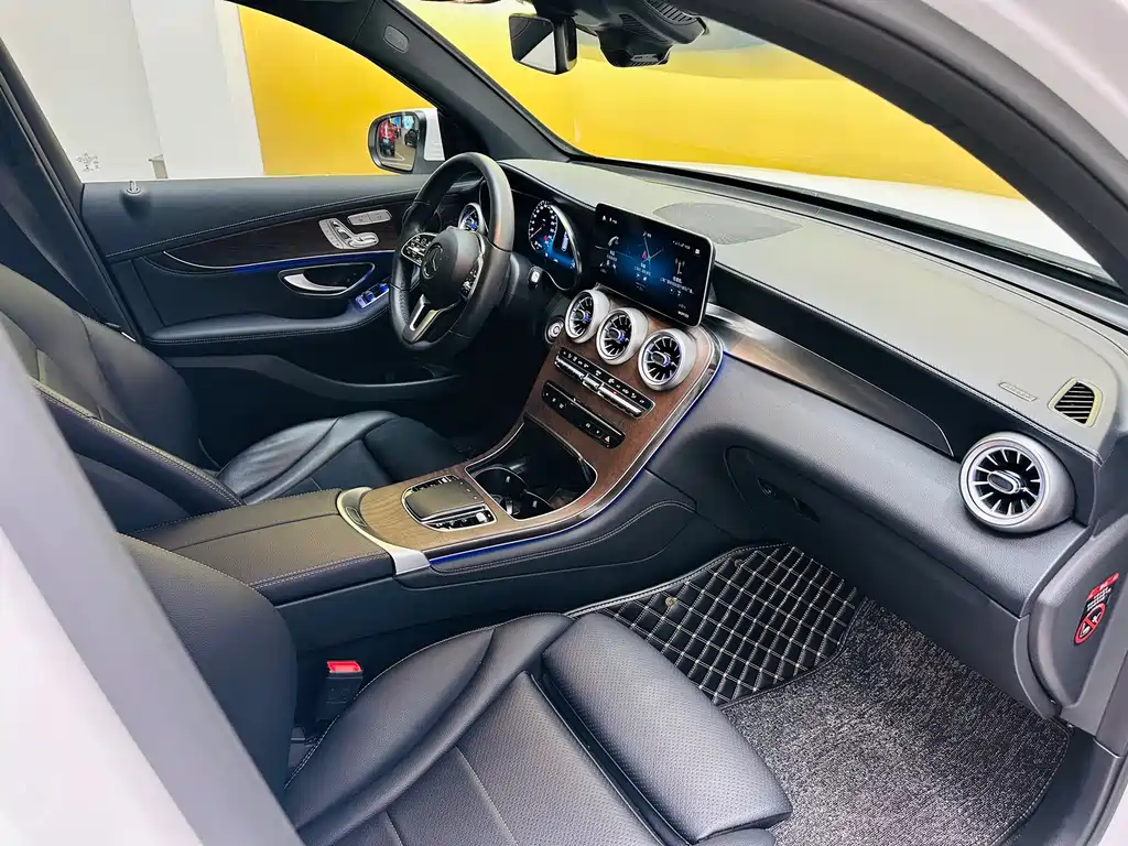 Mercedes-Benz GLC 2020 — фото 12