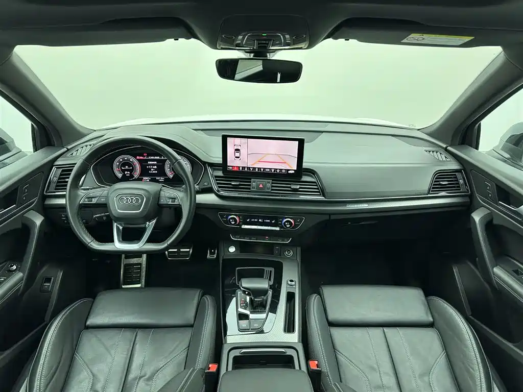 Audi Q5L 2023 — фото 17