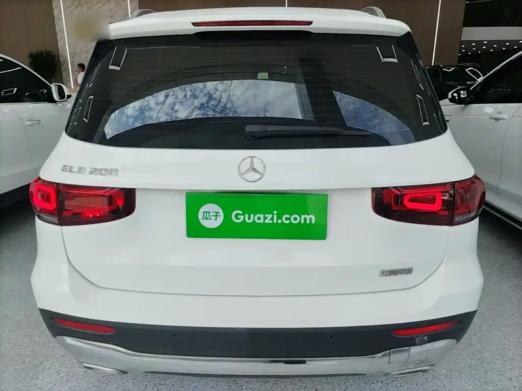 Mercedes-Benz GLB 2021