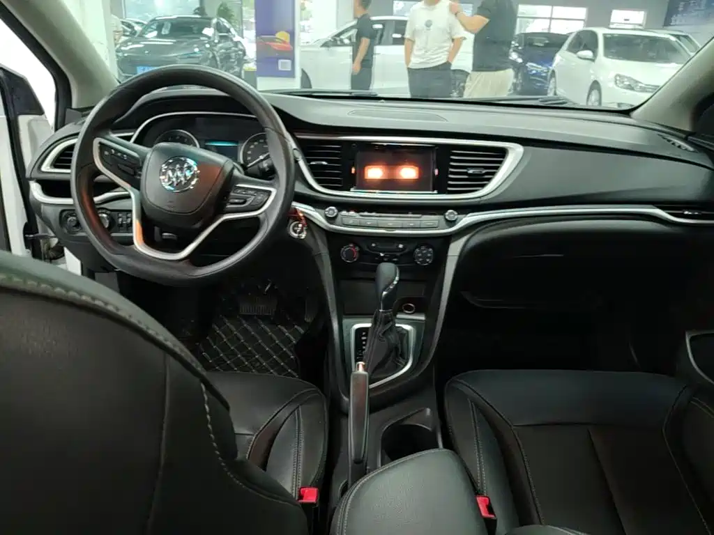 Buick Excelle 2021 — фото 10