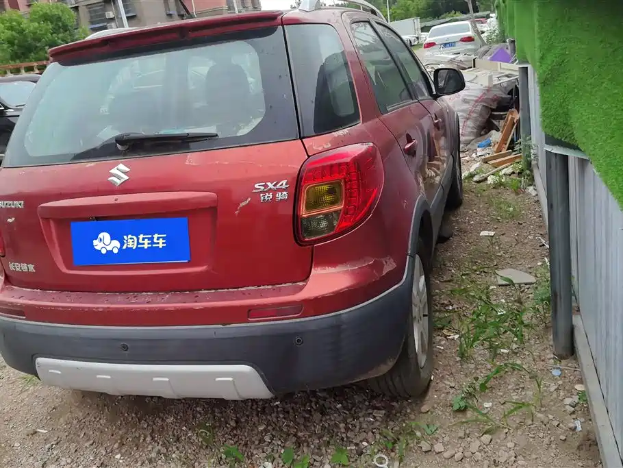 Suzuki SX4 2015 — фото 3