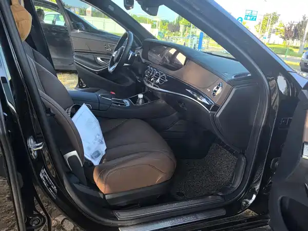 Mercedes-Benz S-Class 2021