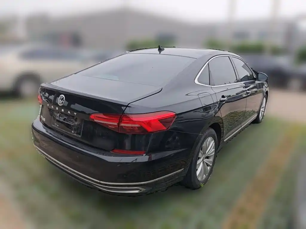 Volkswagen Passat 2020 — фото 12