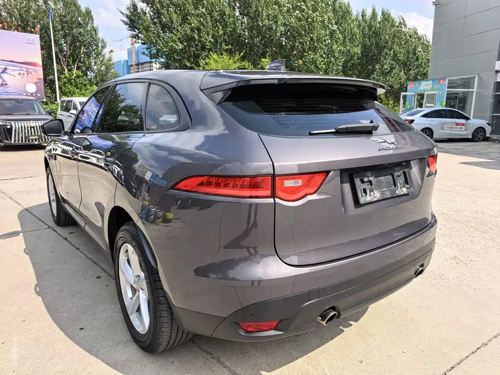 Jaguar F-PACE 2017 — фото 8