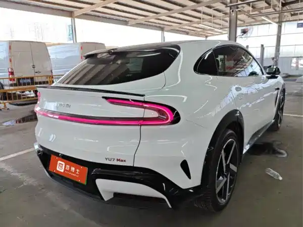 Xiaomi YU7 2025