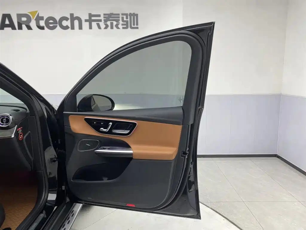 Mercedes-Benz GLC 2025 — фото 26