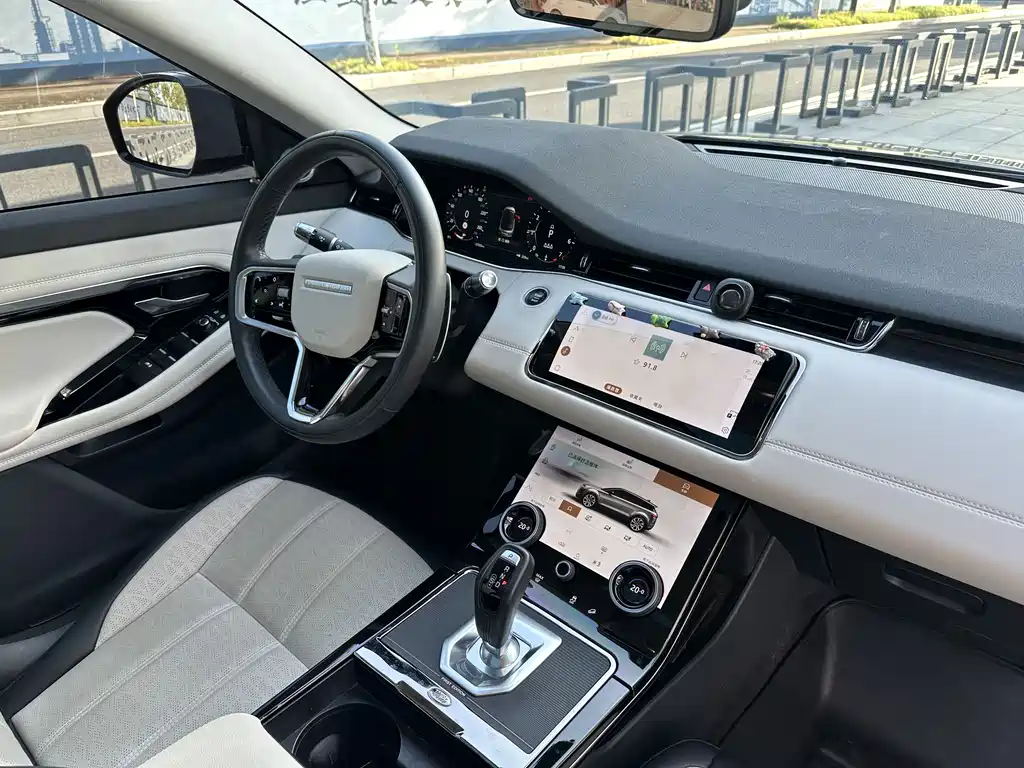Land Rover Evoque 2022 — фото 13