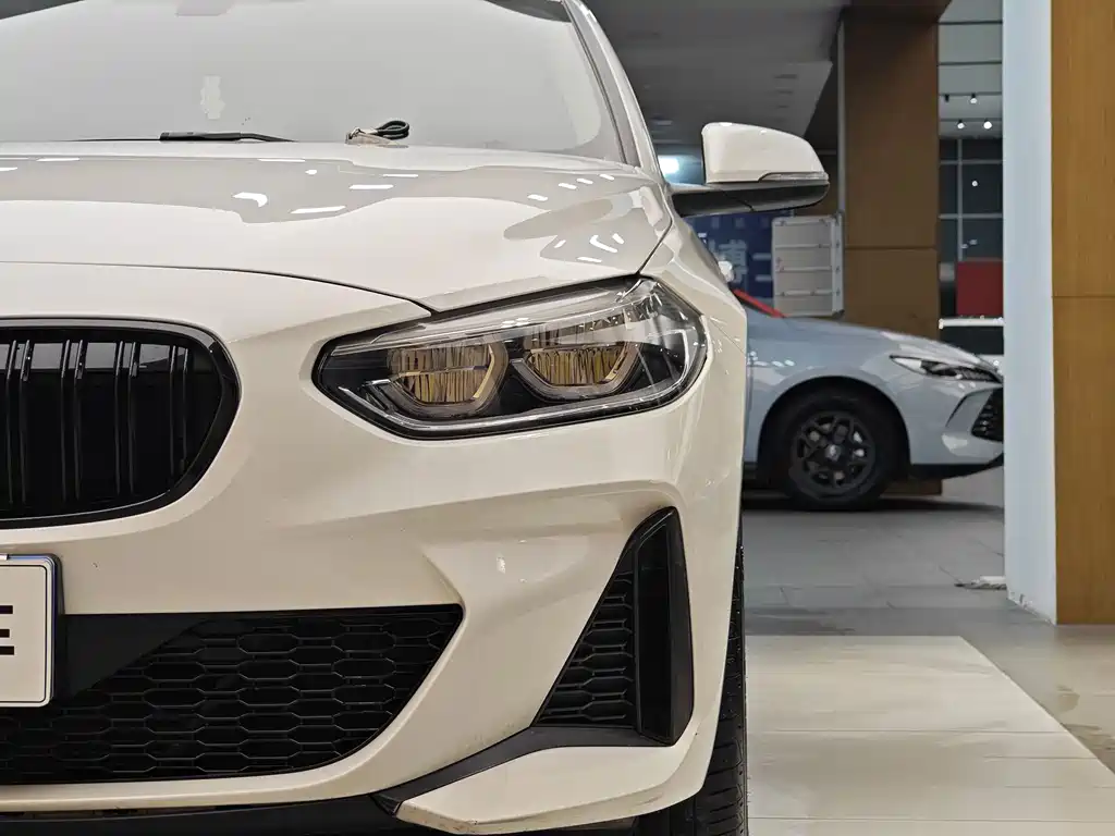 BMW 1 Series 2023