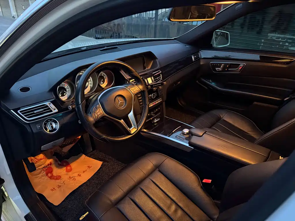 Mercedes-Benz E-Class 2015 — фото 7