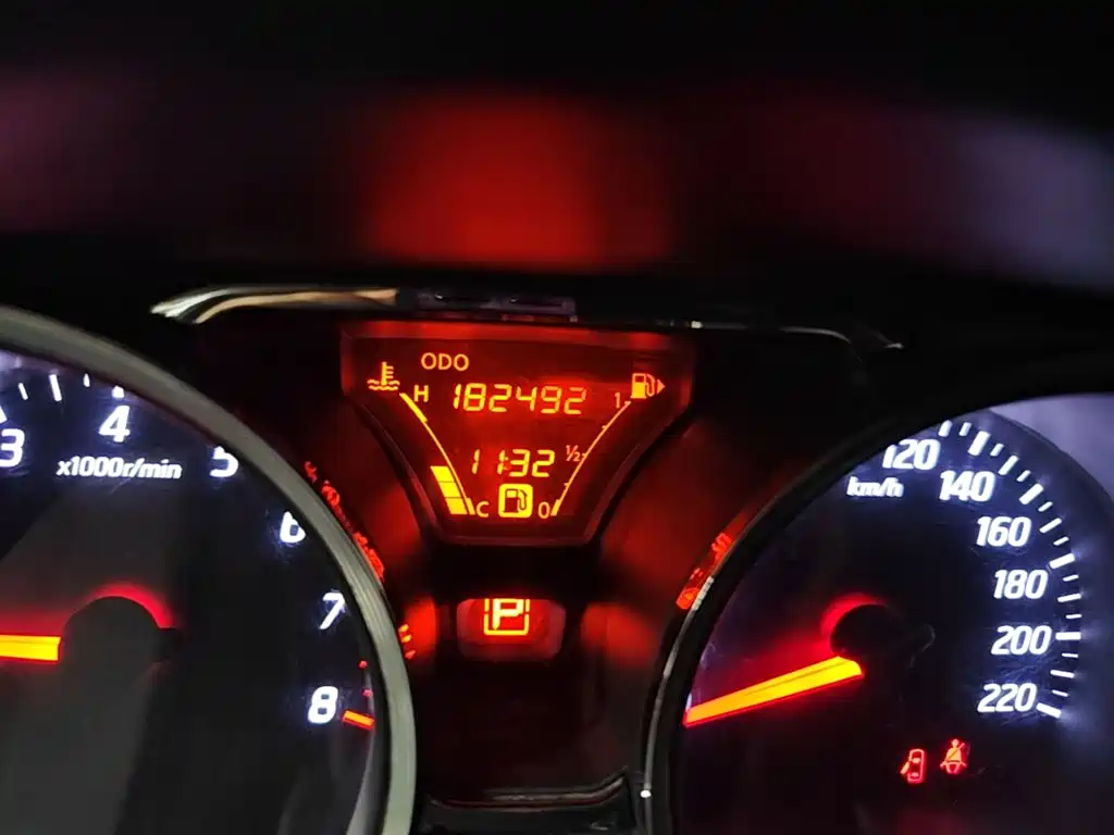 Nissan Livina 2014 — фото 19