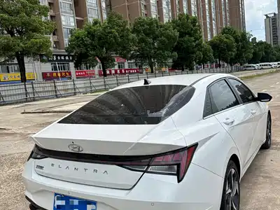 Hyundai Elantra 2021