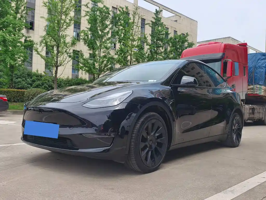 Tesla Model Y 2022 — фото 1