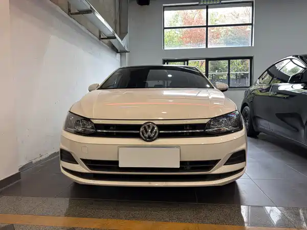 Volkswagen Polo 2021