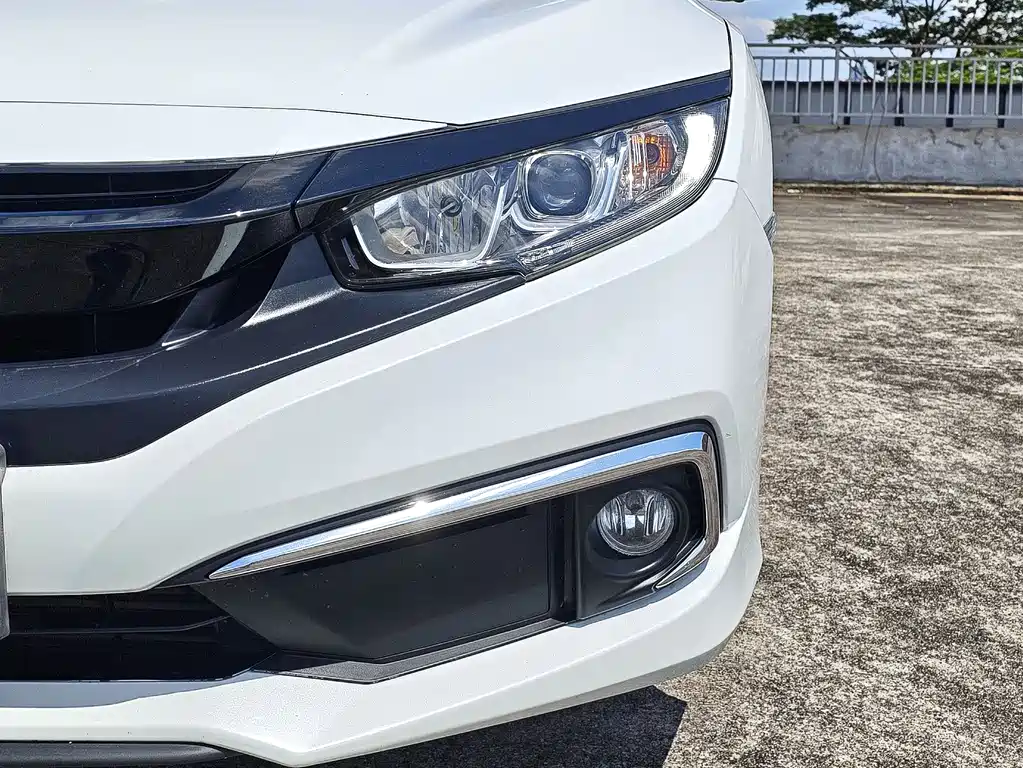 Honda Civic 2021 — фото 13