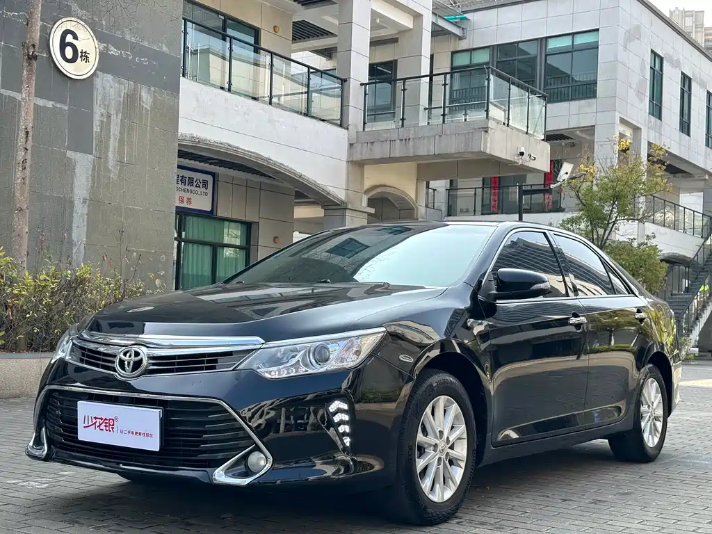 Toyota Camry 2016