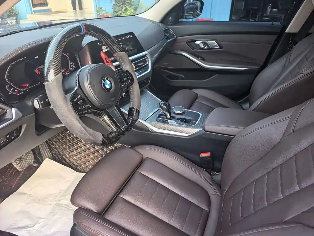 BMW 3 Series 2019 — фото 12