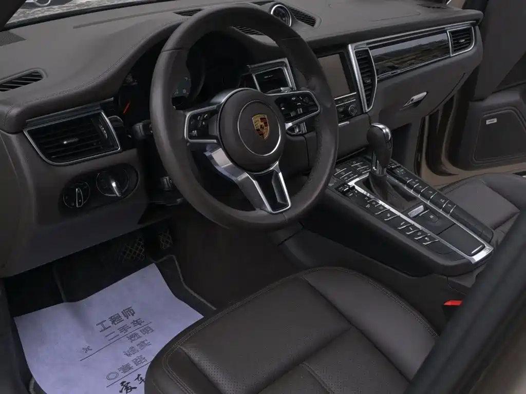 Porsche Macan 2015 — фото 51