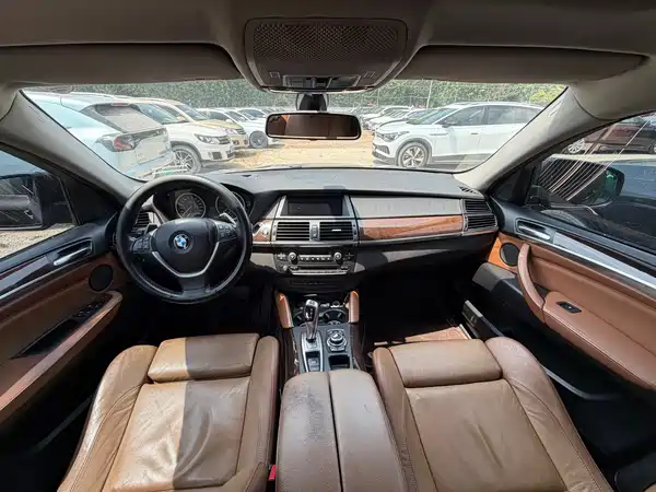 BMW X6 2012