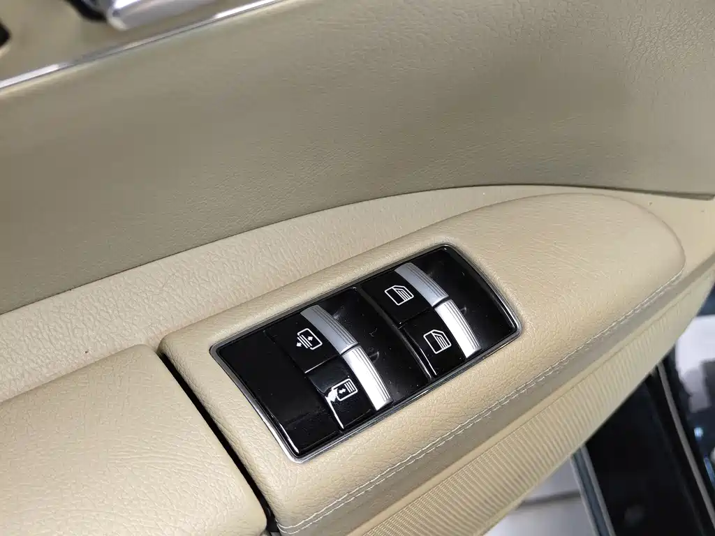 Mercedes-Benz S-Class 2011 — фото 24
