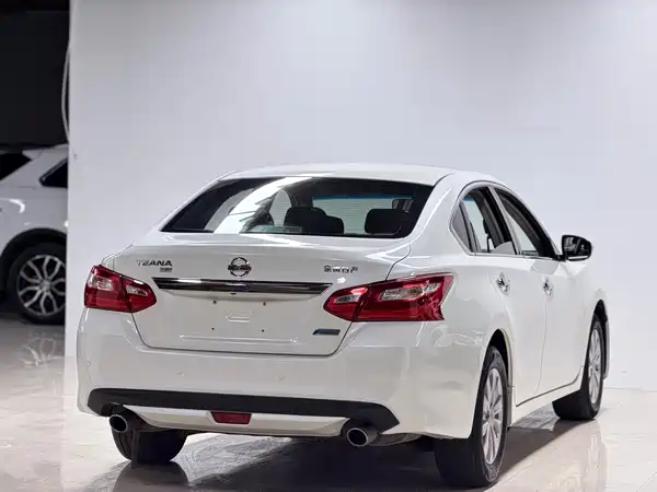 Nissan Teana 2017