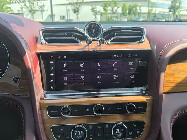 Bentley Bentayga 2021