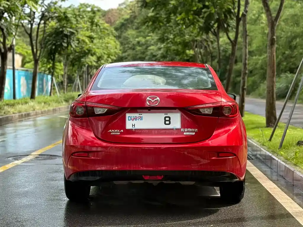 Mazda 3 Axela 2019 — фото 8