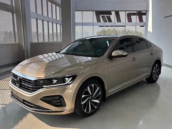 Volkswagen Passat 2022