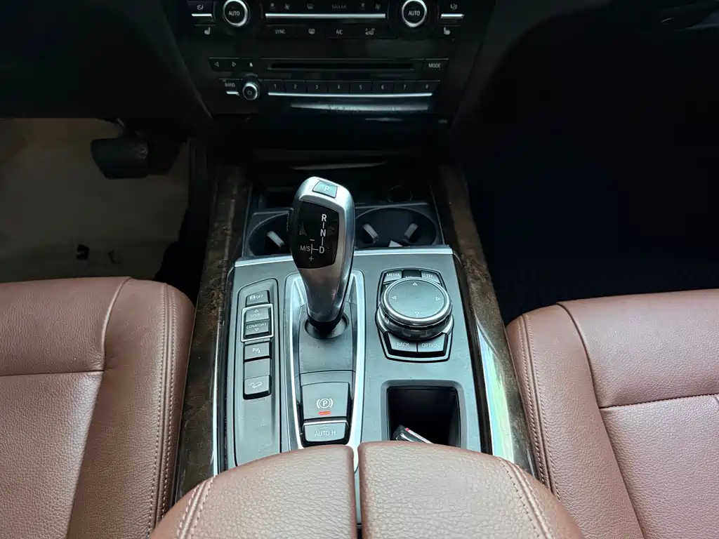 BMW X5 2016 — фото 13