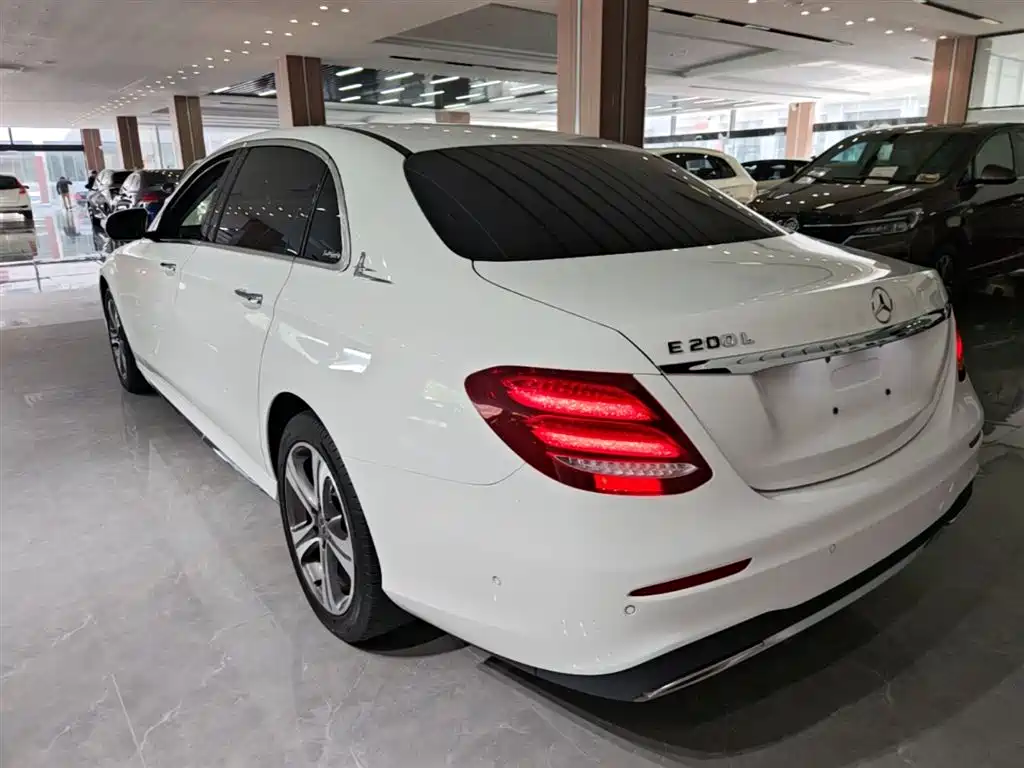 Mercedes-Benz E-Class 2018 — фото 5