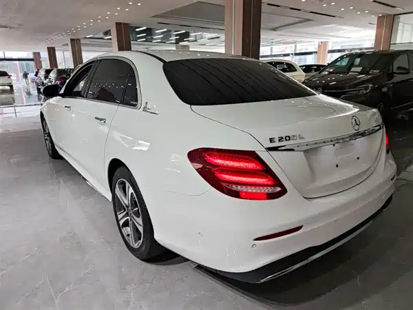 Mercedes-Benz E-Class 2018
