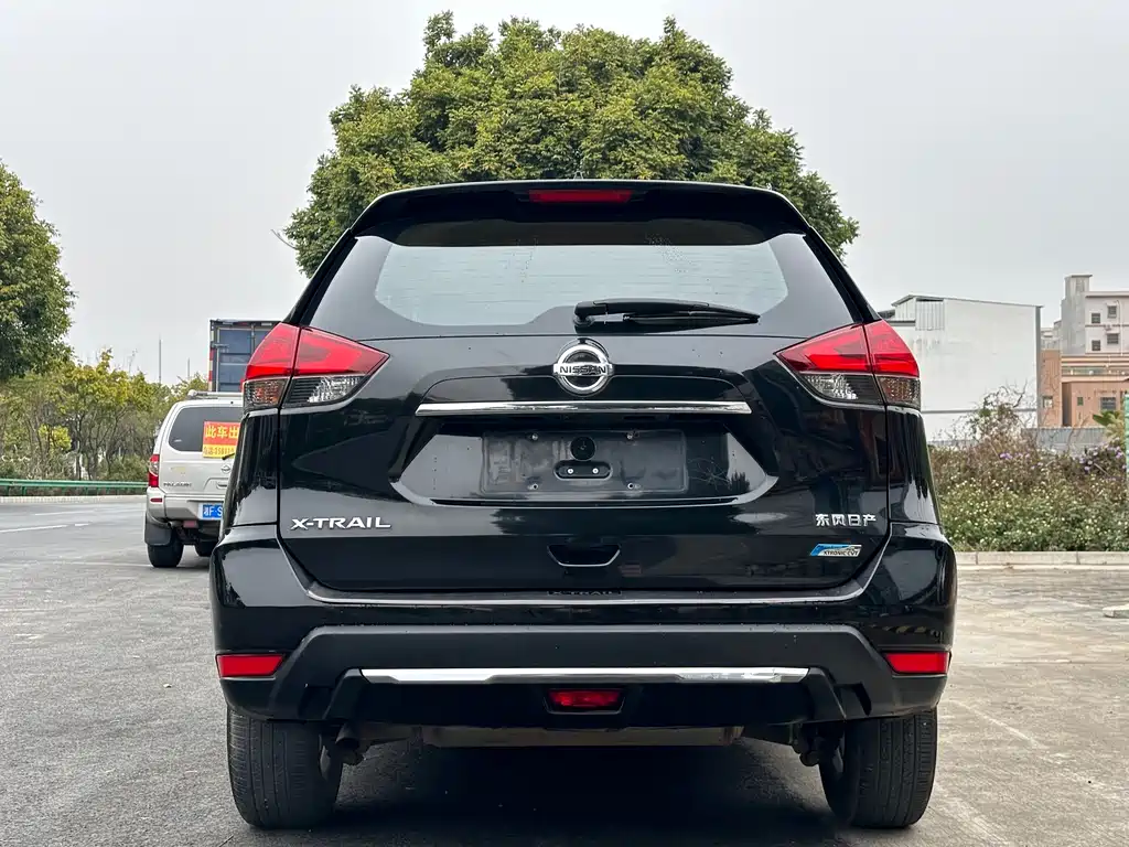 Nissan X-Trail 2018 — фото 8