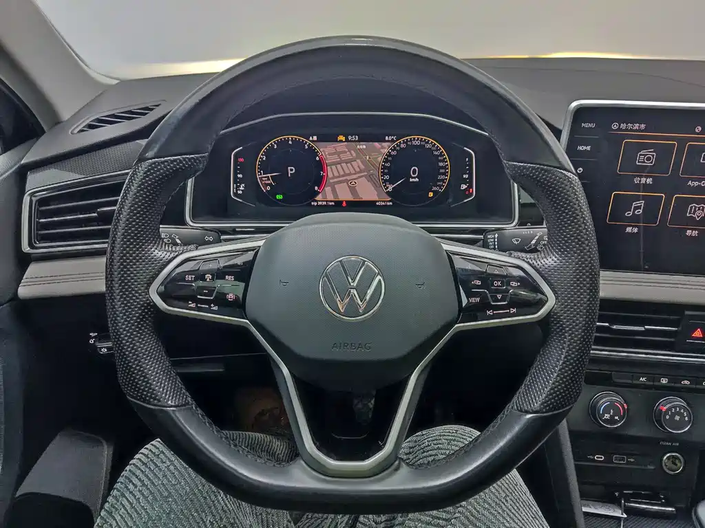 Volkswagen Tiguan L 2023 — фото 13