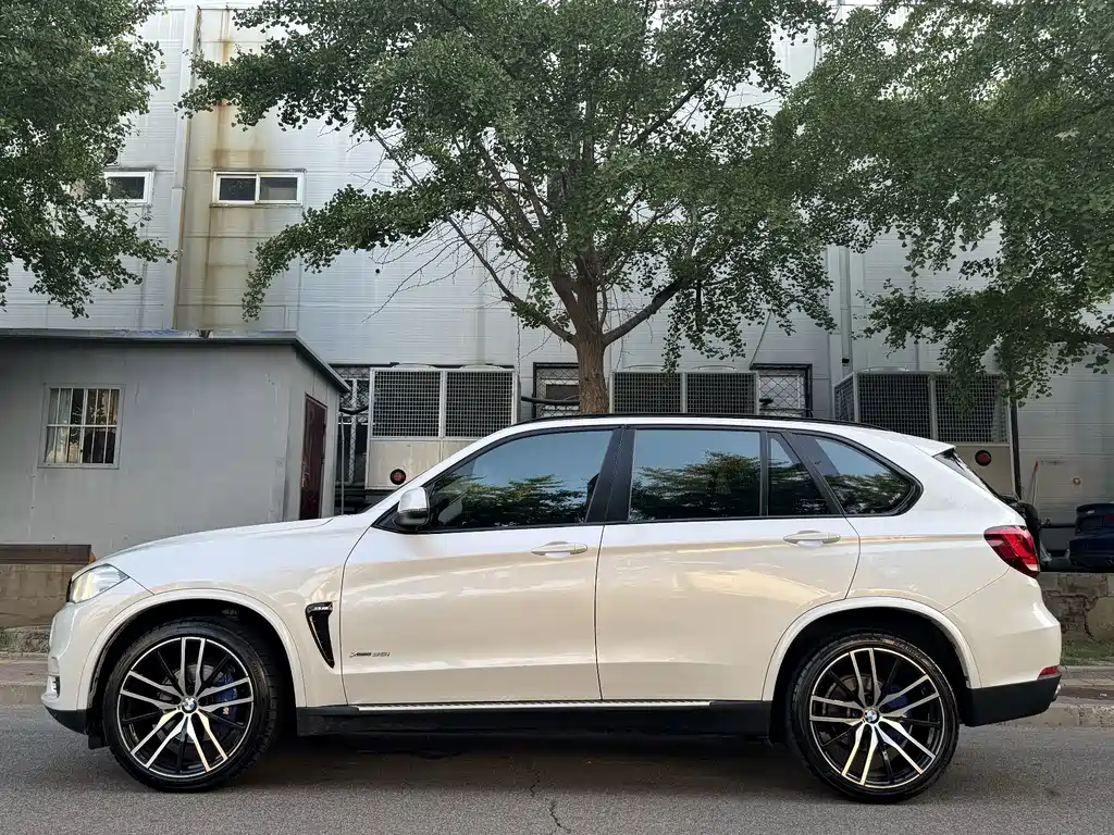 BMW X5 2014 — фото 23