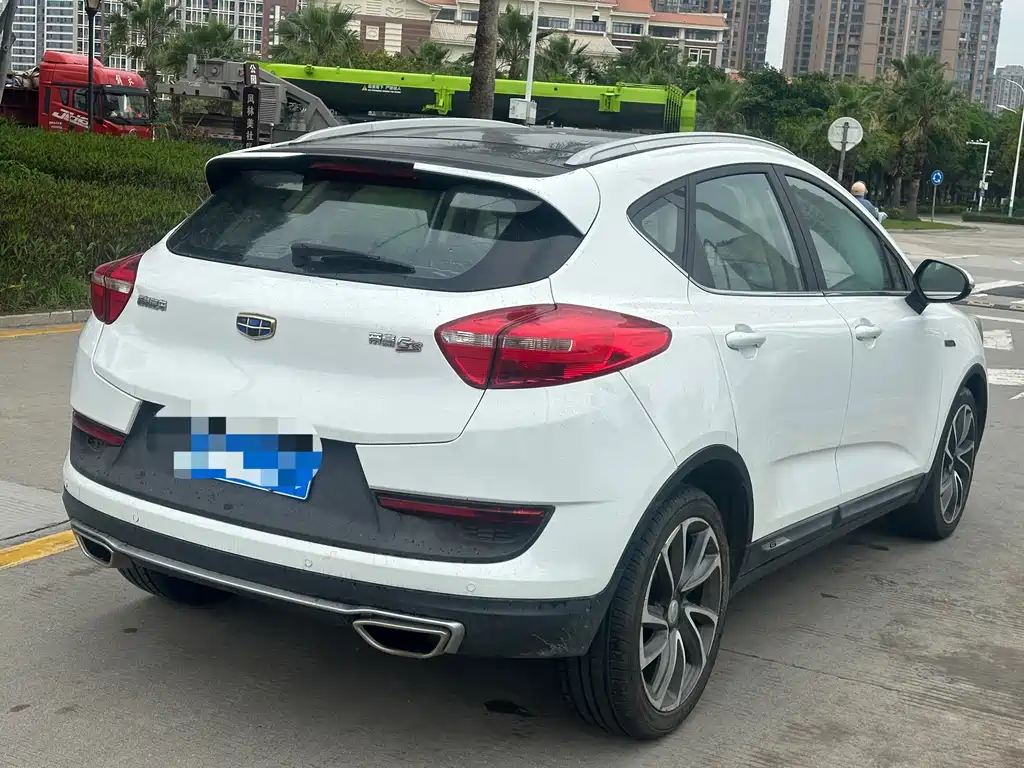 Geely Emgrand GS 2018 — фото 9
