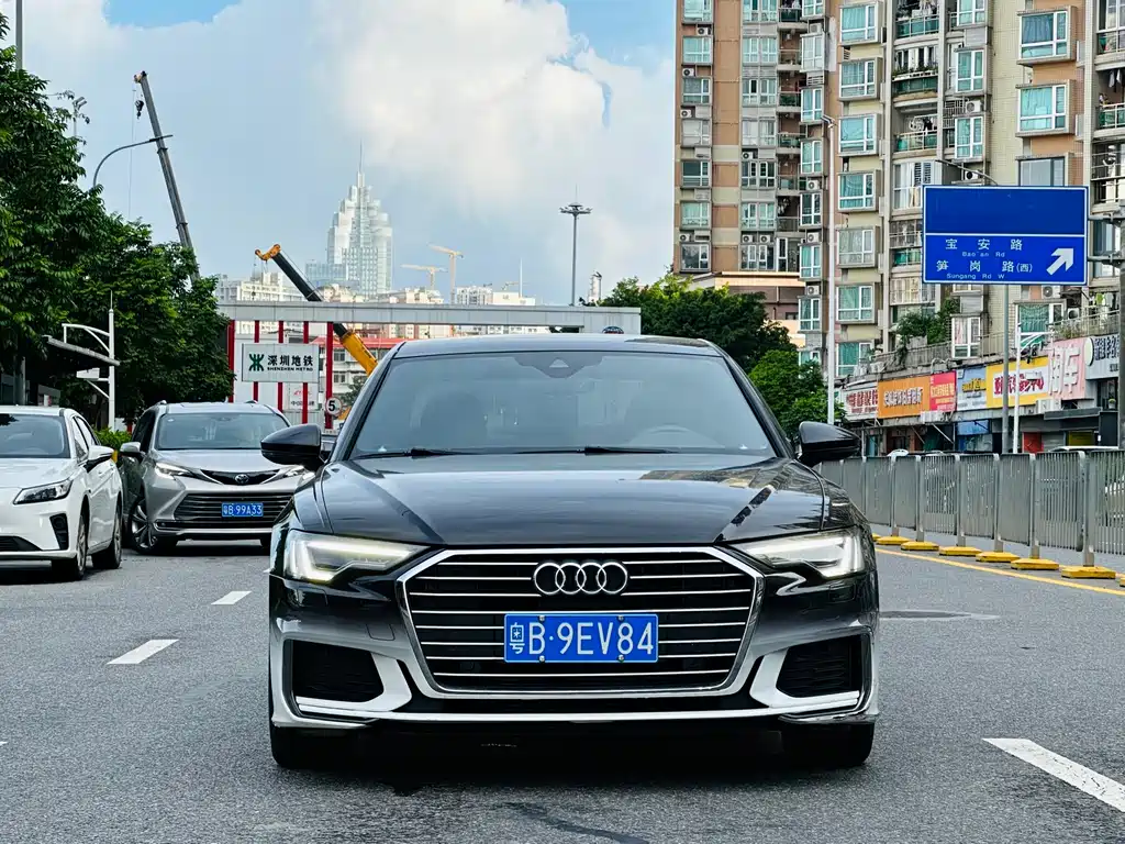 Audi A6L 2022