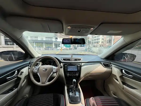 Nissan X-Trail 2014