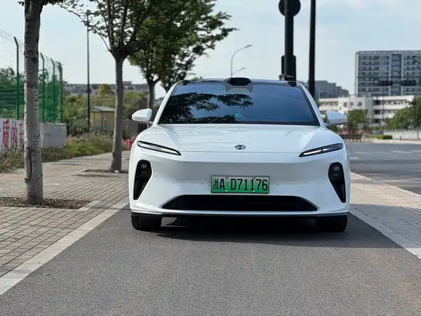 NIO ET5 2025