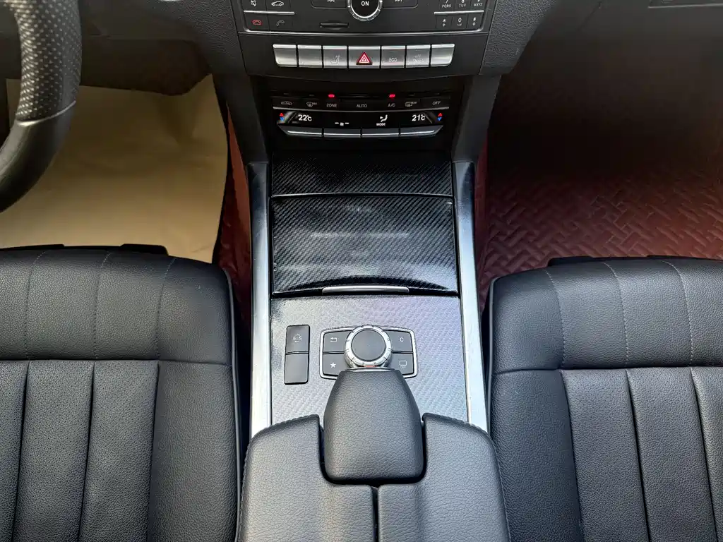 Mercedes-Benz E-Class 2016 — фото 19