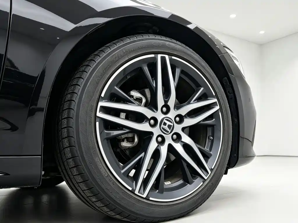 Honda Accord 2022 — фото 13
