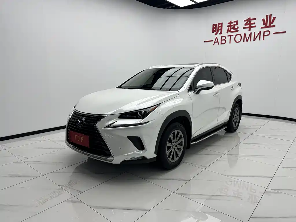 Lexus NX 2021