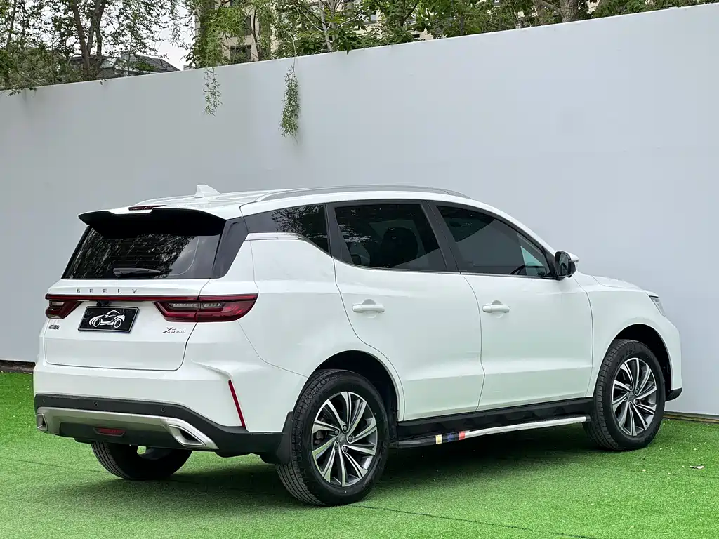 Geely Vision X6 2022 — фото 4