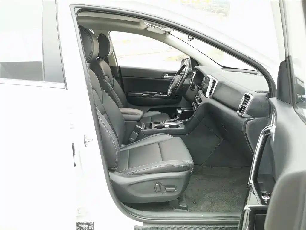 Kia KX5 2017 — фото 23