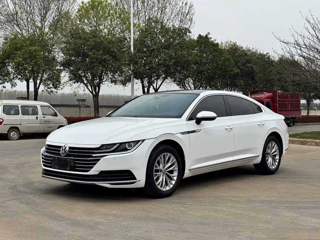 Volkswagen CC 2020 — фото 1